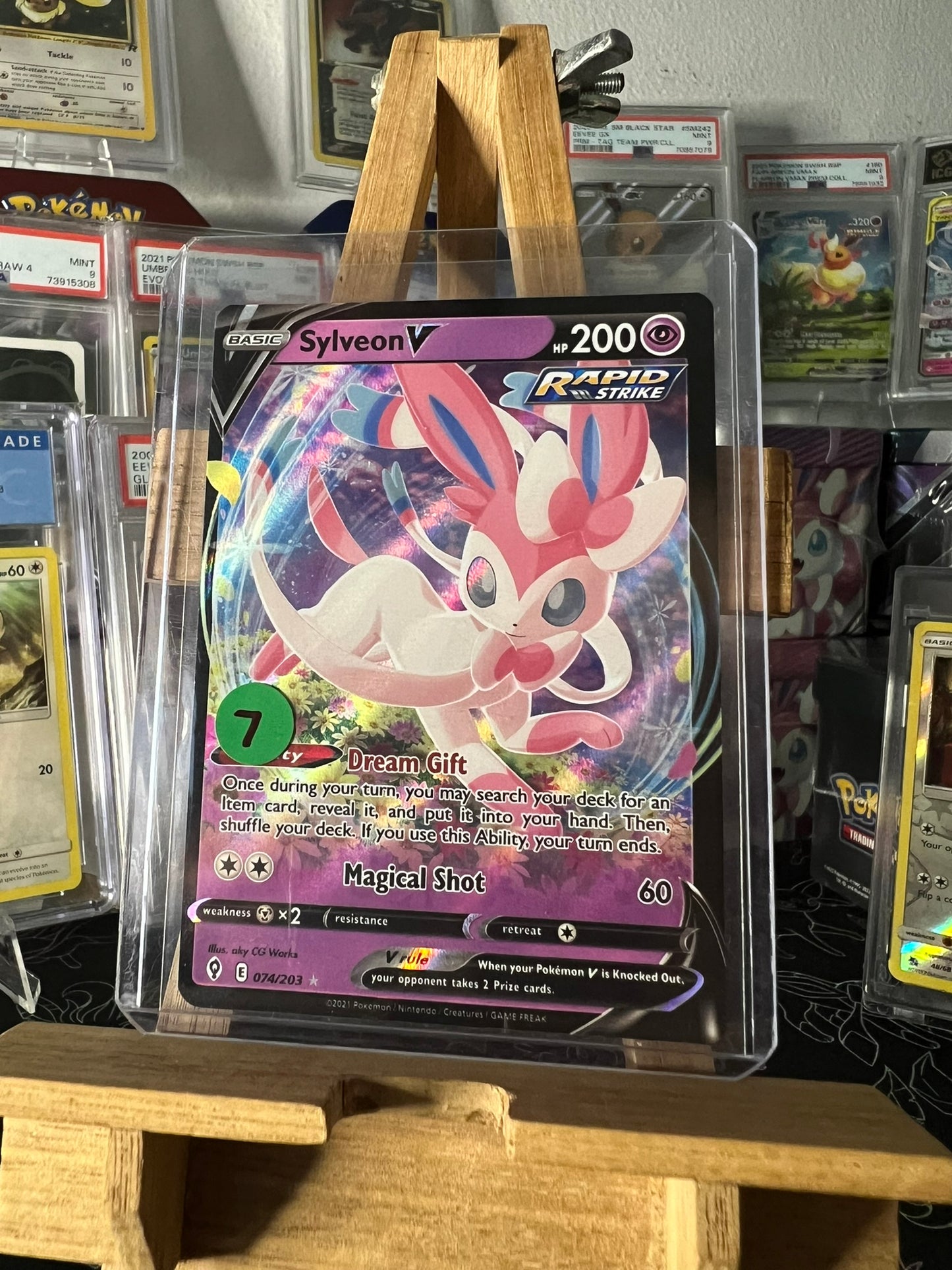 Sylveon V 074/203