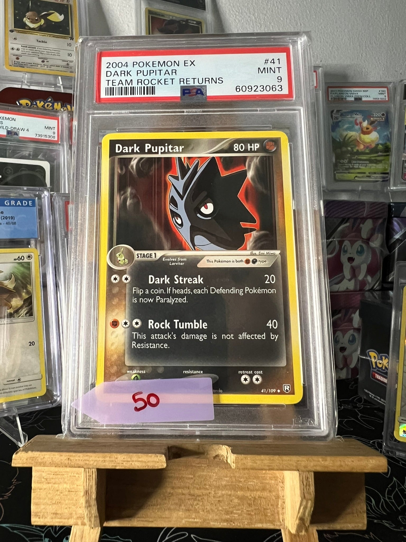 Dark pupitar 41/109 Non Holo PSA 9