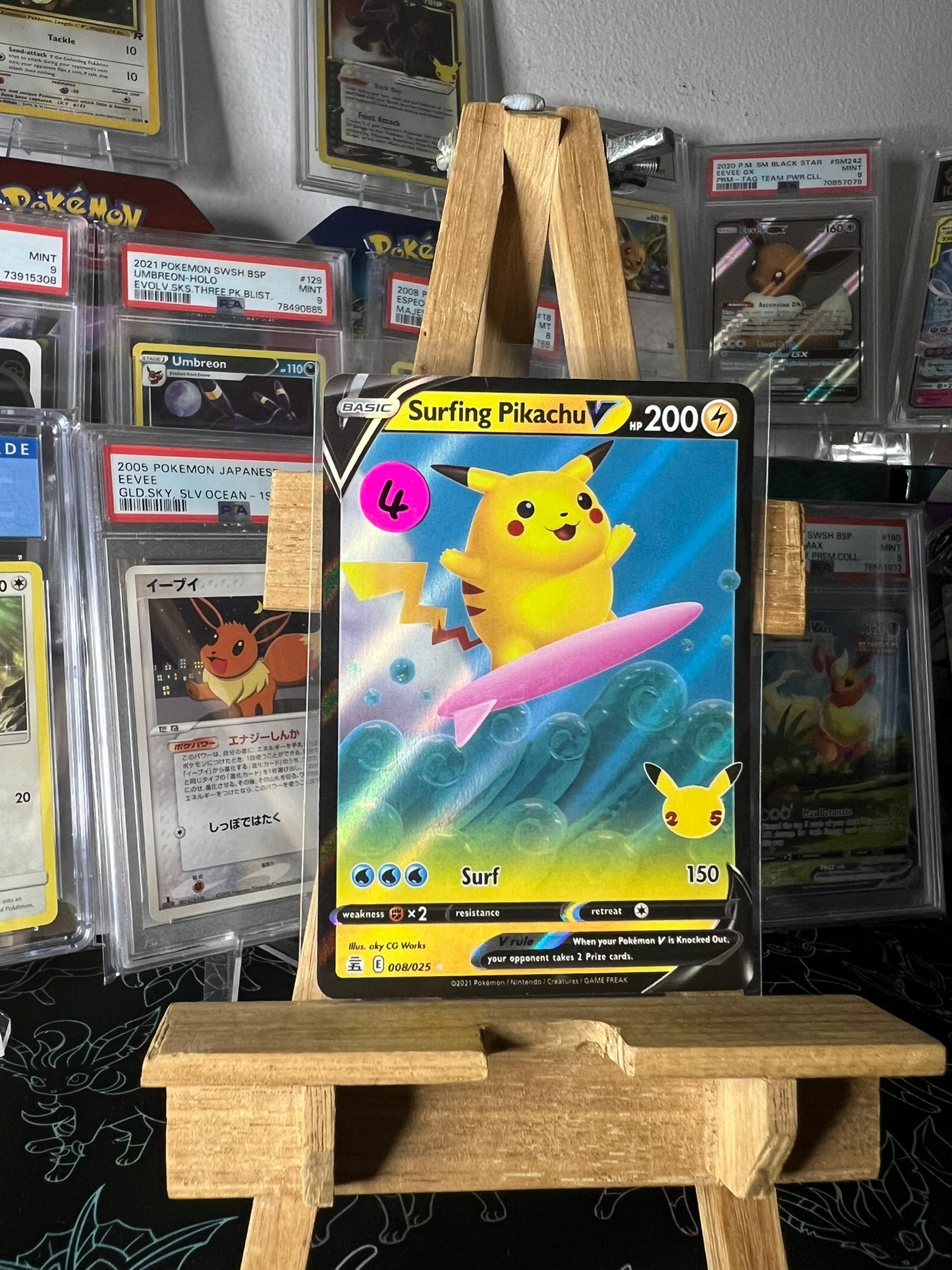 Surfing Pikachu 008/025